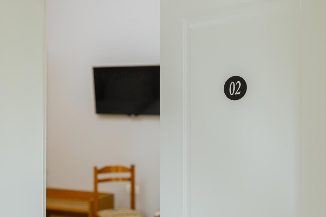 Lodge 1 *